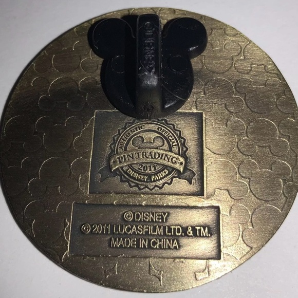 DISNEY TRADING PIN: 2011 STAR WARS/LUKE SKYWALKER/STAR WARS WEEKENDS RELEASE/EUC - Picture 2 of 4